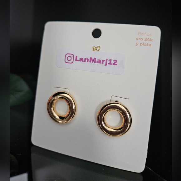 Glamorous Circle Earrings by LanMar - Picture 6 of 7